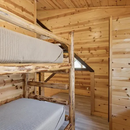 Lazy Raccoon Cabin Starkeytown Exterior photo